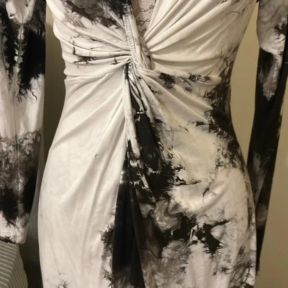 NWOT Beautiful Michelle Jonas dress - Picture 5 of 7